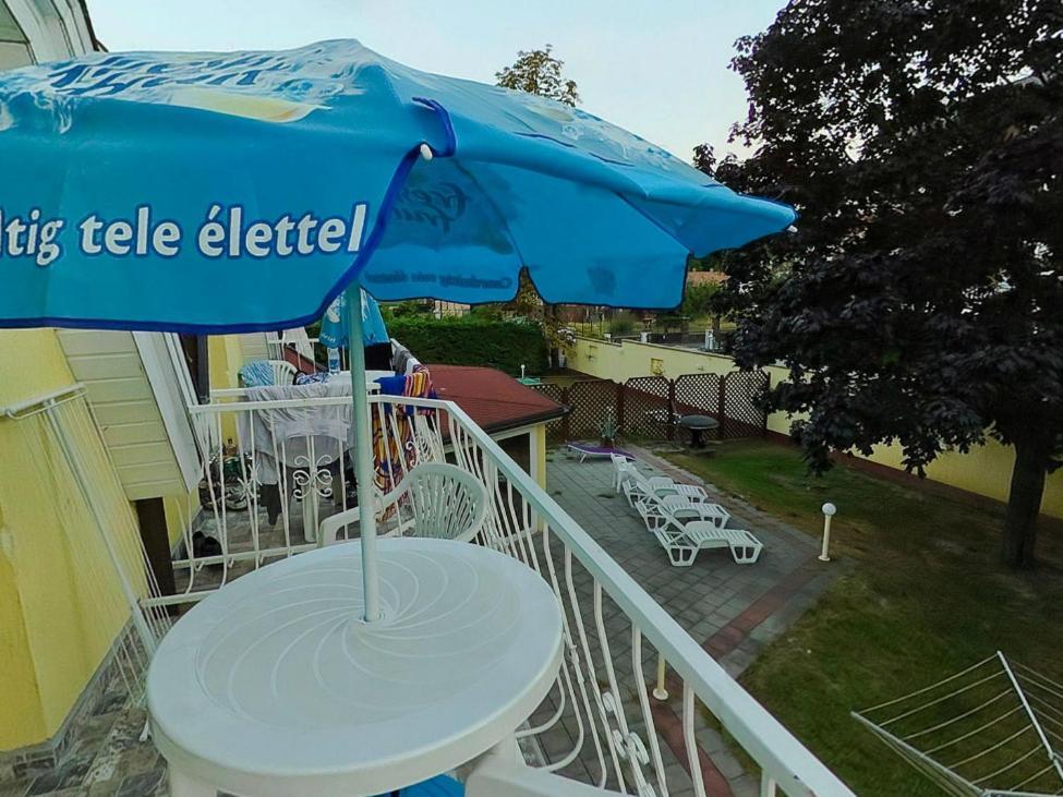 Beach Maganszallas Siófok Exteriér fotografie